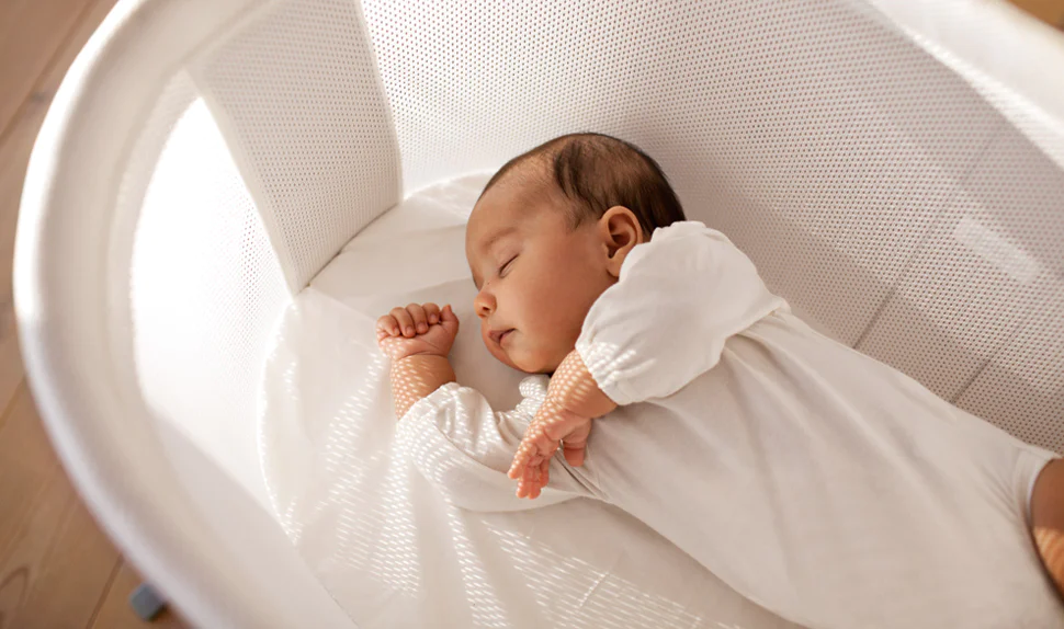 4 Mẹo dân gian trị giật mình cho trẻ sơ sinh & lưu ý quan trọng