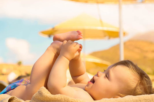 Dấu hiệu trẻ sơ sinh thiếu vitamin D – Mẹ cần làm gì để cải thiện?