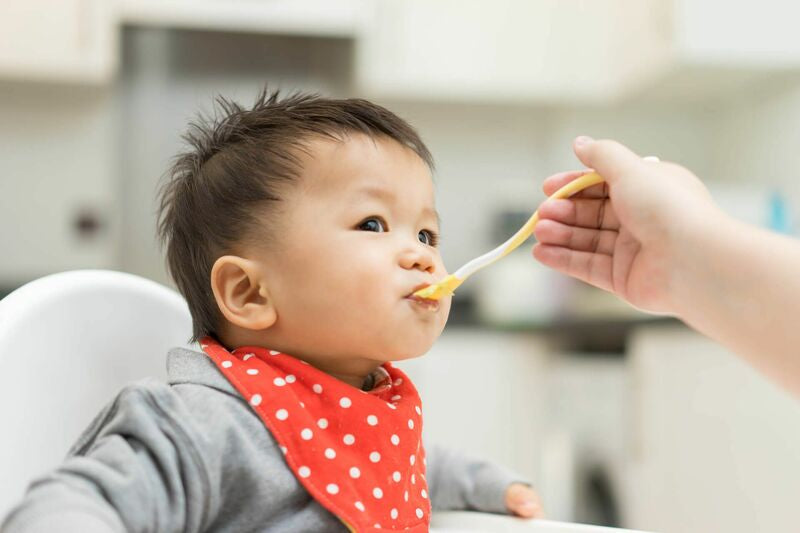 Trẻ biếng ăn kéo dài: Nguyên nhân & Giải pháp giúp ba mẹ giải quyết nỗi lo