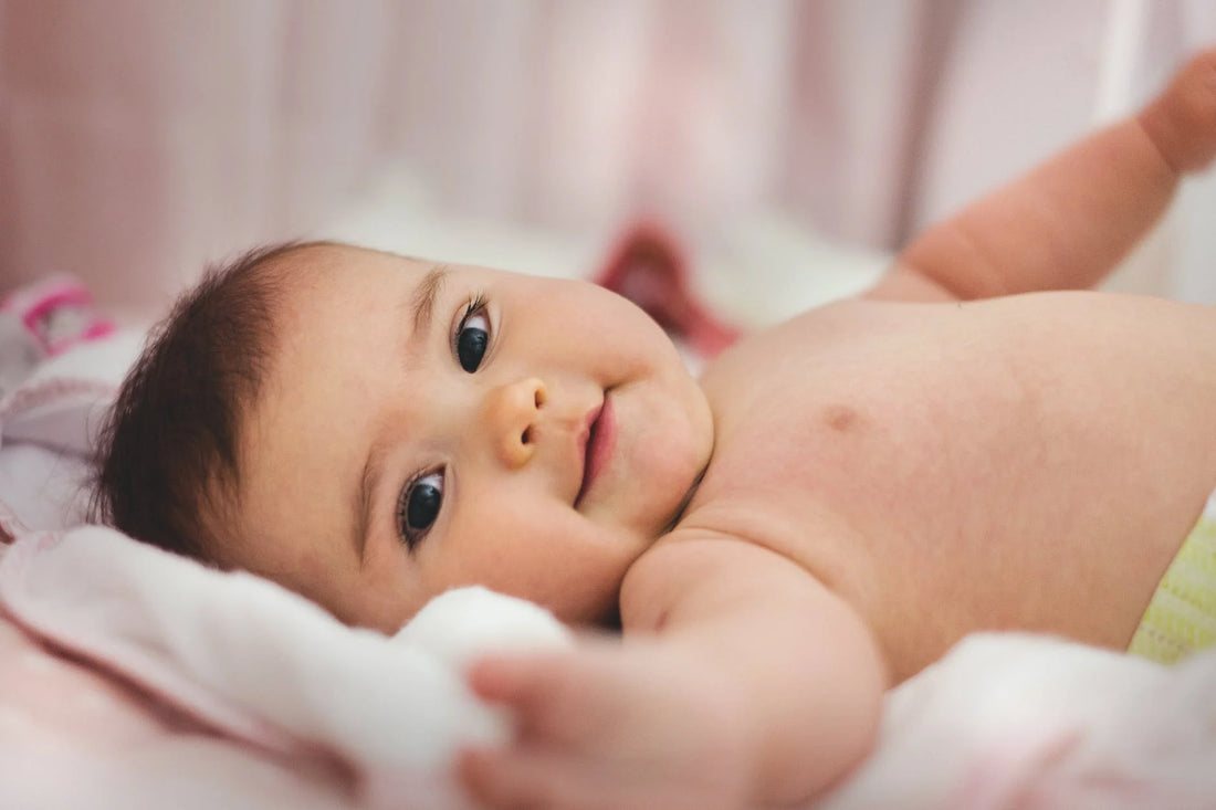 Trẻ sơ sinh bị tiêu chảy: Dấu hiệu nhận biết và cách điều trị kịp thời