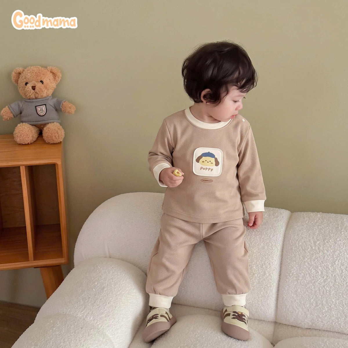 Bộ Dài Tay Cài Vai Goodmama GBD6-39 – Mềm Mại, Ấm Áp Cho Bé Mỗi Ngày